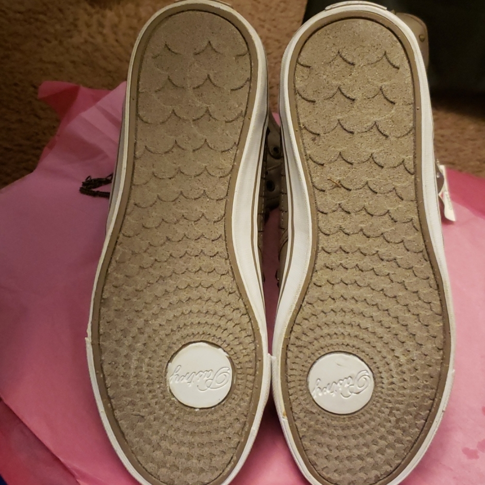 Sneaker - Picture 6 of 6